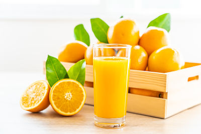 Oranjes for juice
